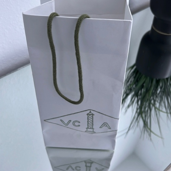 VAN Cleef & Arpels Empty Gift Bag - Picture 2 of 4